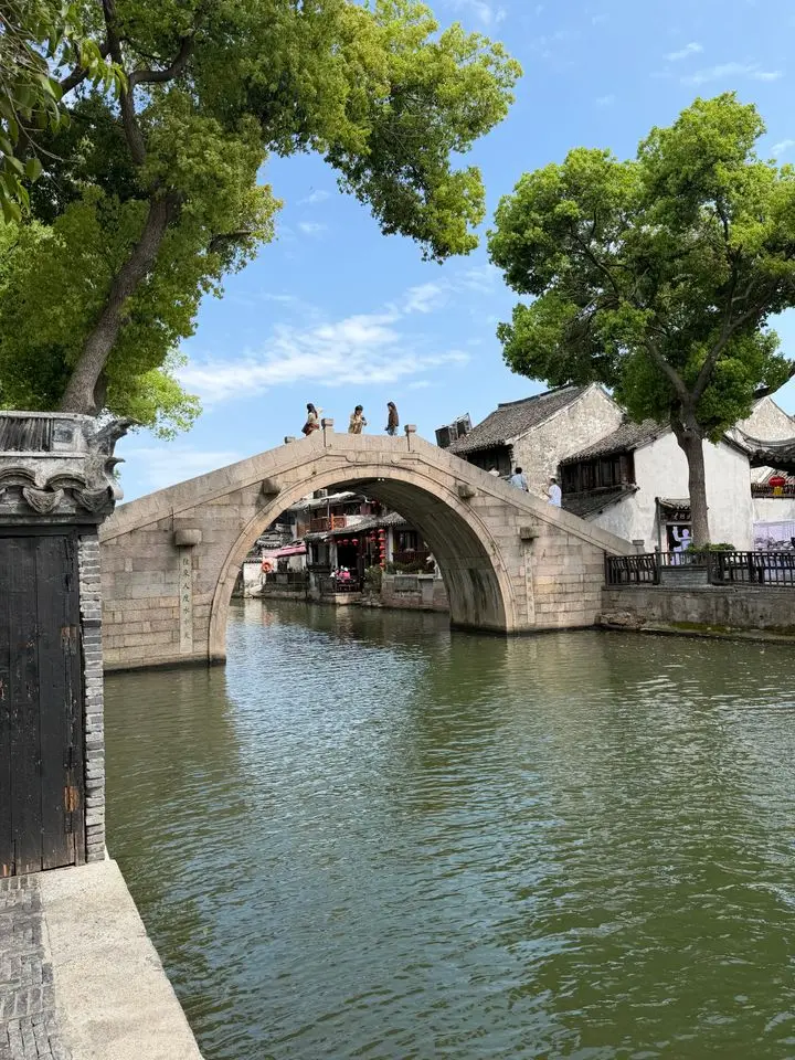 Bridge and canal in Zhujiajiao